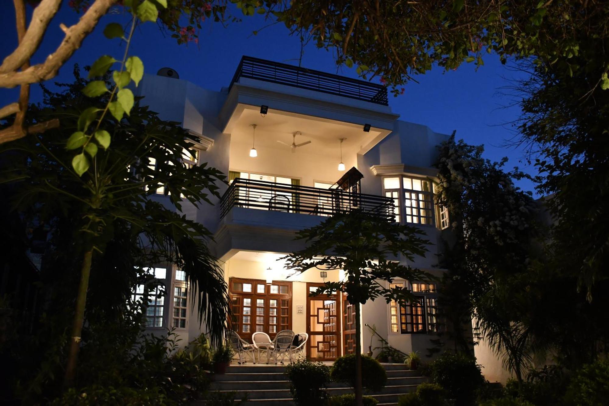 Homestay Nawab Ki Deohri - 1 Km Kashi Vishwanath Temple