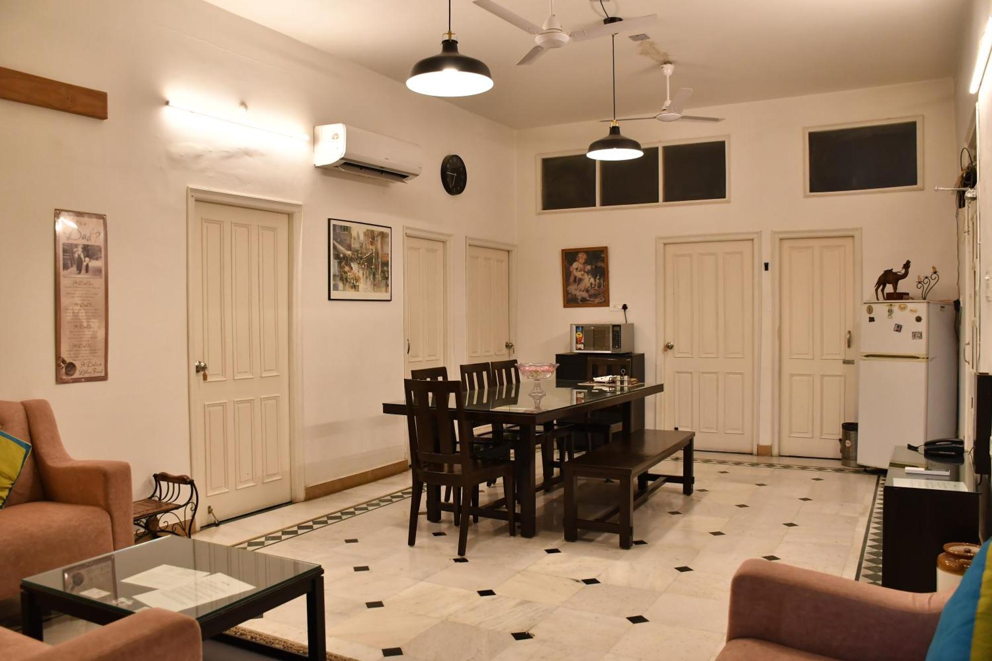 Homestay Nawab Ki Deohri - 1 Km Kashi Vishwanath Temple *