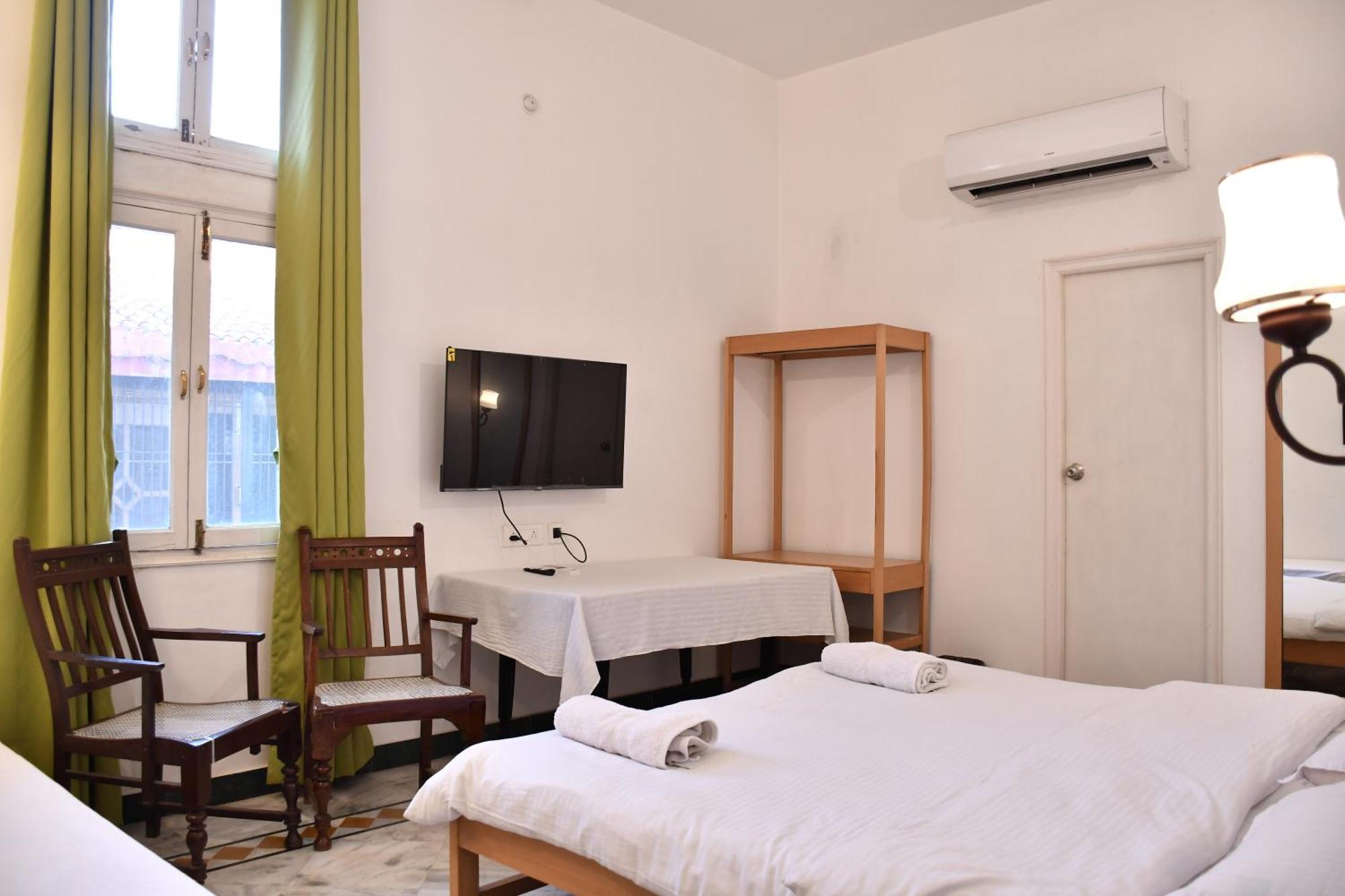 Nawab Ki Deohri - 1 Km Kashi Vishwanath Temple Homestay Varanasi
